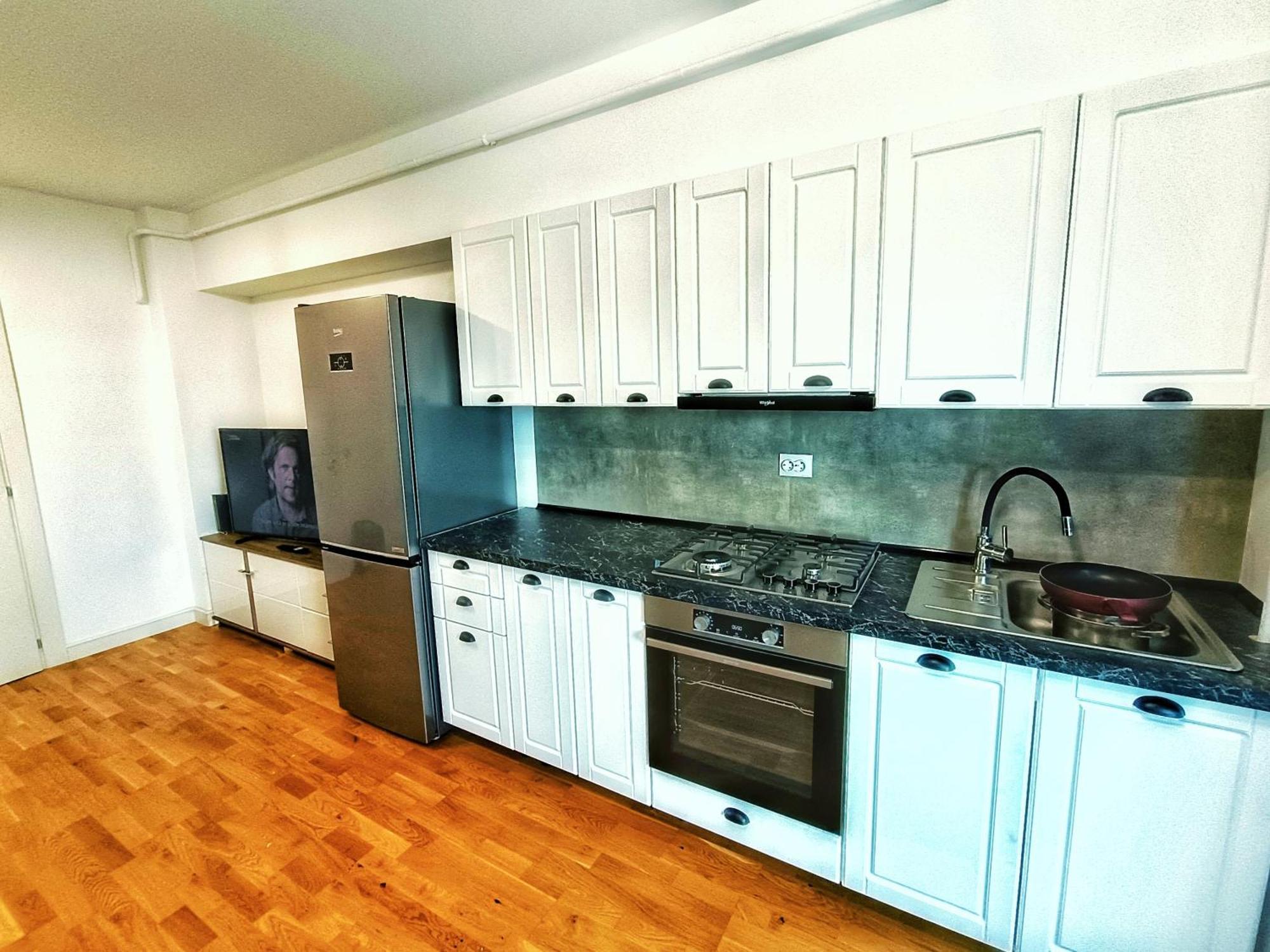 Super Apartments Near Airport With Shop & Free Parking Ιάσιο Εξωτερικό φωτογραφία